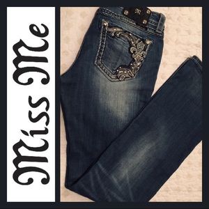 GUC MISS ME Med Wash Super Distressed Jeans 30